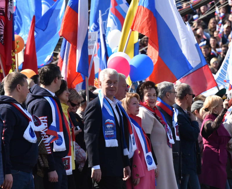 Мэр Москвы присоединился к первомайскому шествию