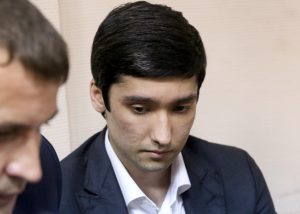 Следователи обжалуют решение прокурора о частичной отмене дела против гонщиков на иномарке
