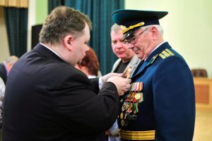 26 мая 2016 года. Муниципальный депутат района Зябликово Андрей Ефимов наградил ветеранов, доблестно охранявших границы страны 26 мая 2016 года. Муниципальный депутат района Зябликово Андрей Ефимов наградил ветеранов, доблестно охранявших границы страны