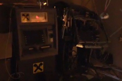 Грабители подорвали банкомат на востоке Москвы