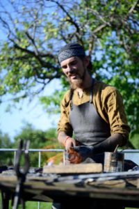 Третий фольклорный фестиваль прошел в парке «Коломенское» Третий фольклорный фестиваль прошел в парке «Коломенское»