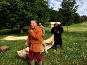 В музее-заповеднике «Коломенское» спустили на воду древнерусские суда В музее-заповеднике «Коломенское» спустили на воду древнерусские суда