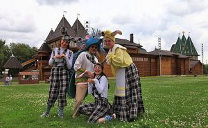 Спектакль «Три медведя» показали в Коломенском парке. Фото: источник