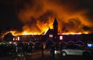 Пожар в здании бывшего пивзавода на западе Москвы потушен