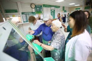 В столичных поликлиниках за очередями будут следить видеокамеры. Фото: "Вечерняя Москва"