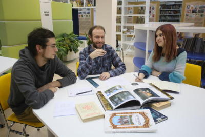 Библиотека Нагорного района проведет творческую встречу