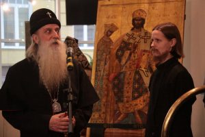 Книжно-иллюстративную выставку "Русь святая" представят в библиотеке Донского района