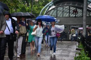 В столице пройдет сильный дождь с грозой В столице пройдет сильный дождь с грозой