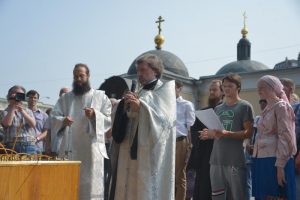 Строительство церкви в районе Братеево завершится в августе. Фото: "Вечерняя Москва"
