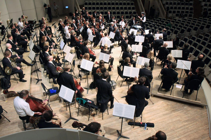 Солисты большого симфонического оркестра имени Чайковского дадут благотворительный концерт