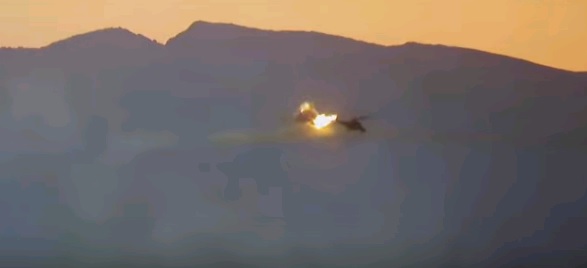 Боевики ИГИЛ* сбили российский вертолет из американского оружия