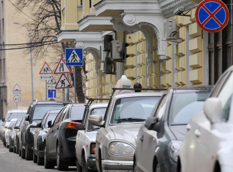 С 1 июля в Москве начнут работать абонементные парковки