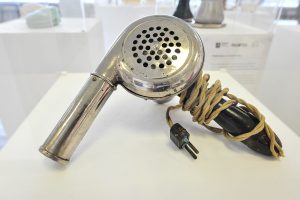 Такие фены выпускались в 1951–1959-х годах Такие фены выпускались в 1951–1959-х годах