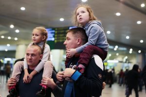 В аэропорту «Домодеово» открылся бесплатный кинотеатр Сеансы в аэропорте будут проходить каждый день до 11 сентября. Фото: "Вечерняя Москва".