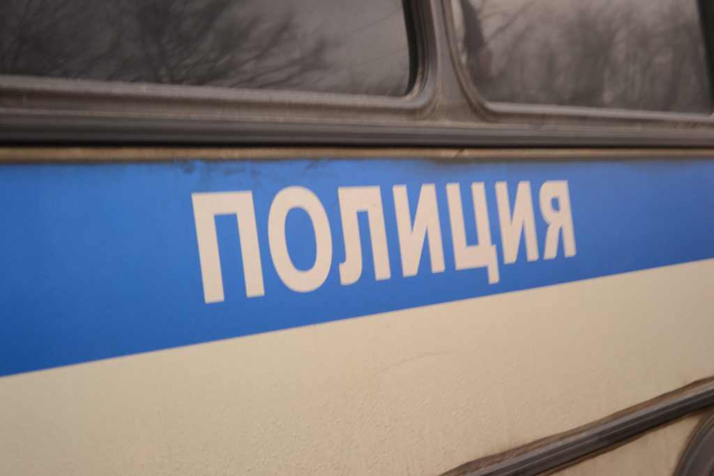 Полиция разыскивает укравшего из машины 1,5 миллиона рублей грабителя