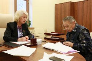 В августе Пенсионный фонд России произведет корректировку страховых пенсий работающих пенсионеров В августе Пенсионный фонд России произведет корректировку страховых пенсий работающих пенсионеров