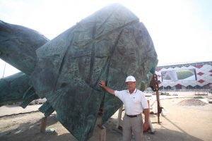 Памятный камень в честь XV съезда ВЛКСМ вернут на Черноморский бульвар. Фото: "Вечерняя Москва" Памятный камень в честь XV съезда ВЛКСМ вернут на Черноморский бульвар. Фото: "Вечерняя Москва"