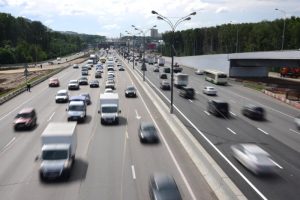 Движение на Крутицкой набережной ограничат до 30 октября. Фото: "Вечерняя Москва" Движение на Крутицкой набережной ограничат до 30 октября. Фото: "Вечерняя Москва"