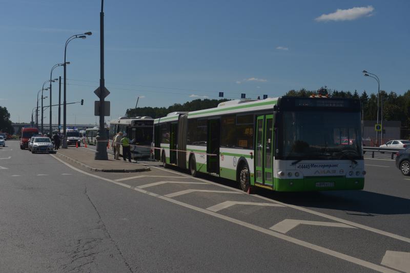 В автобусах Москвы в тестовом режиме запущена система фиксации торможений