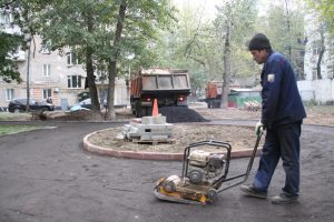 Мусор с детской площадки ликвидировали в районе Братеево. Фото: "Вечерняя Москва"