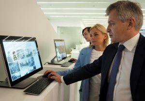 Интернет-сервис продвижения товаров и услуг создали в России. Фото: "Вечерняя Москва" Интернет-сервис продвижения товаров и услуг создали в России. Фото: "Вечерняя Москва"