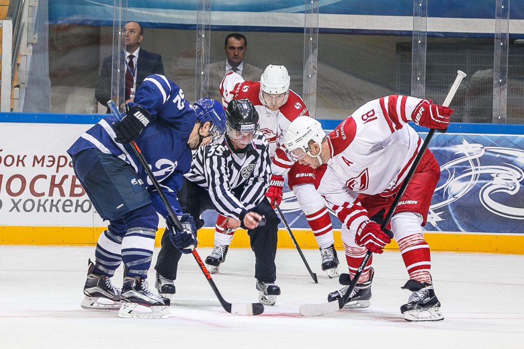 Канадцы обыграли сборную России по хоккею