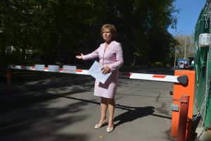 Несколько шлагбаумов установят во дворах Северного Чертанова. Фото: "Вечерняя Москва" Несколько шлагбаумов установят во дворах Северного Чертанова. Фото: "Вечерняя Москва"