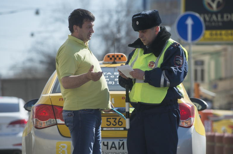 В результате аварии на Можайском шоссе пострадали два человека