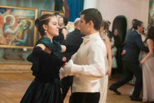 Музей-заповедник "Царицыно" вновь проведет Большой Екатерининский бал. Фото: "Вечерняя Москва" Музей-заповедник "Царицыно" вновь проведет Большой Екатерининский бал. Фото: "Вечерняя Москва"