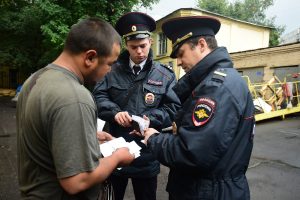 Полицейскими района Братеево задержан подозреваемый в хранении наркотических средств Полицейскими района Братеево задержан подозреваемый в хранении наркотических средств