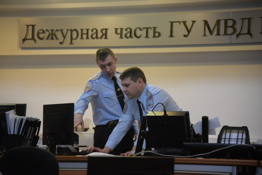Полиция Москвы задержала хулигана за обстрел поезда на станции метро «Выхино»
