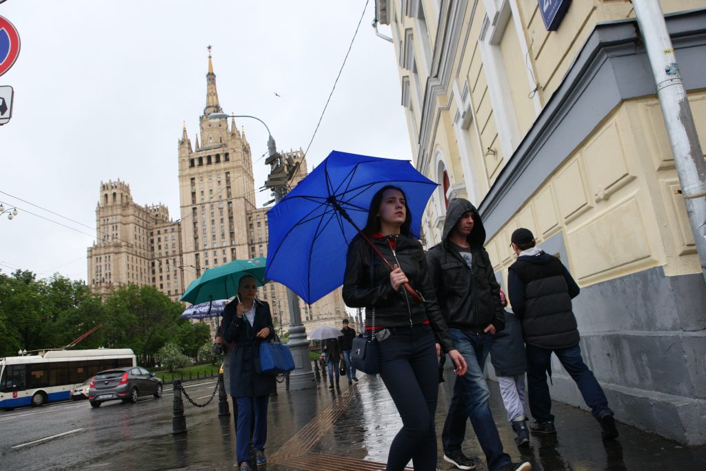 Во вторник Москву ожидают потепление и осадки