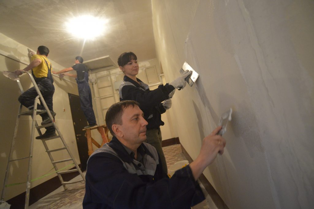 В жилых домах Южного Чертанова отремонтируют 116 подъездов