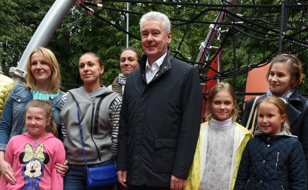 Собянин: В Москве завершено комплексное благоустройство парка Олимпийской деревни