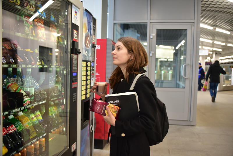 На станциях метро Южного округа установят вендинговые автоматы