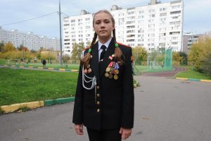 2 октября 2016 года. Школьница-кадет Анастасия Фирстова из района Зябликово получила медаль «За отвагу на пожаре» 2 октября 2016 года. Школьница-кадет Анастасия Фирстова из района Зябликово получила медаль «За отвагу на пожаре»