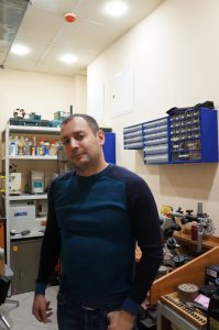 Артем Межлумянц работает в юве- лирном деле больше 10 лет Артем Межлумянц работает в юве- лирном деле больше 10 лет