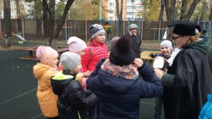 Свой собственный звездолет соорудили дети в южном Чертанове . Фото: центр "Виктория"