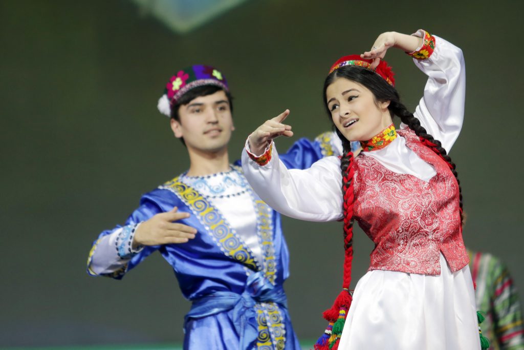 Казахские артисты выступят в доме культуры 