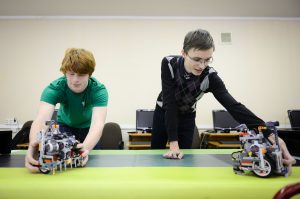 Кружок робототехники для детей открылся в гимназии Москворечья-Сабурова. Фото: "Вечерняя Москва"