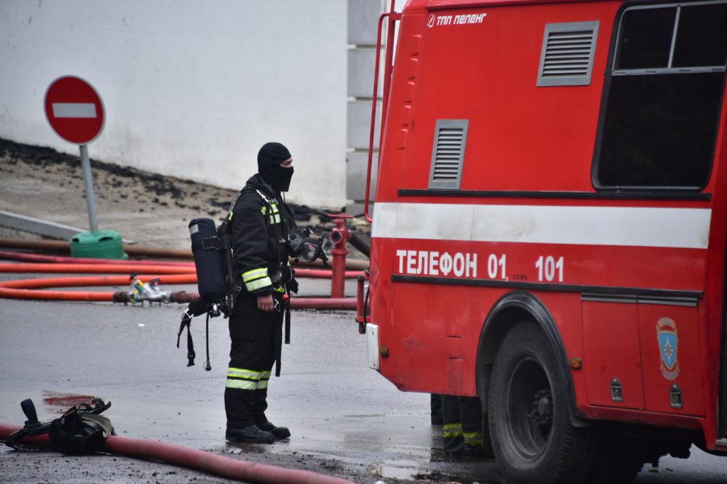 Пожарные ликвидировали возгорание на юго-западе Москвы