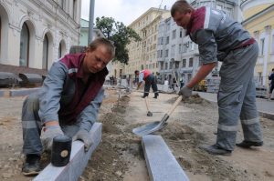 На Чертановской улице расширят тротуары. Фото: "Вечерняя Москва" На Чертановской улице расширят тротуары. Фото: "Вечерняя Москва"