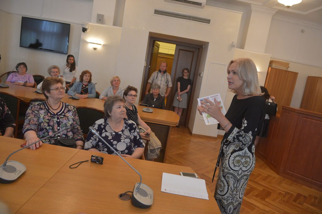 Специалисты управы. Сотрудники управы донского района. Черных николь валентиновна гбу центр. Промыслов владимир юрьевич префектура. Ирина александровна управа донского района.