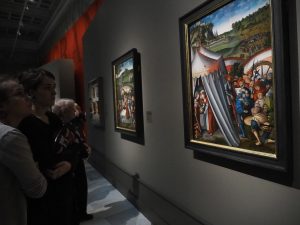 Выставка картин из шерстяных нитей открылась в северном Чертанове. Фото: "Вечерняя Москва" Выставка картин из шерстяных нитей открылась в северном Чертанове. Фото: "Вечерняя Москва"