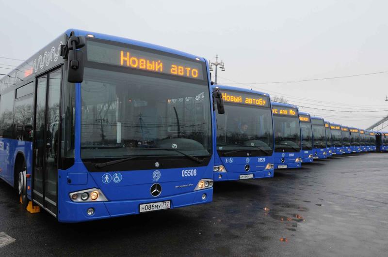Автобусы частных перевозчиков оборудуют турникетами