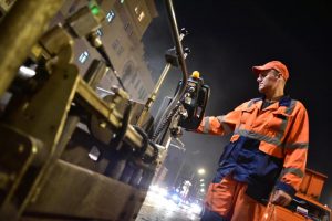 В северном Чертанове восстановили асфальтное покрытие. Фото: "Вечерняя Москва"