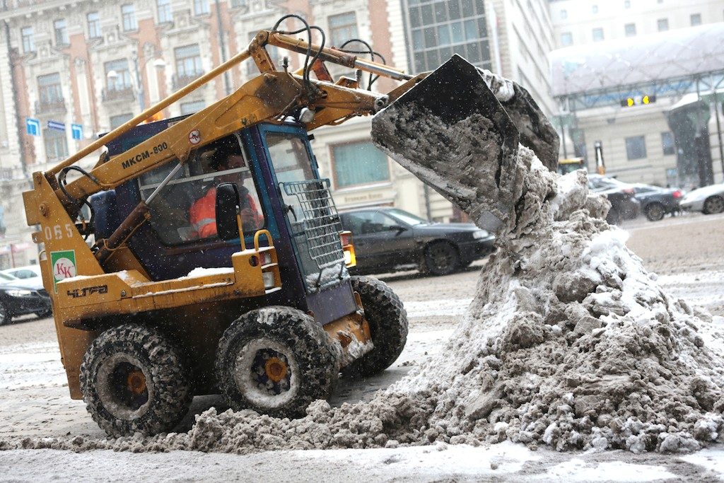 В восточном Бирюлеве очистили улицы от снега после обращения жителей