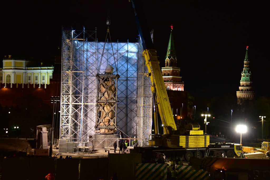 Открытие памятника князю Владимиру состоялось на Боровицкой площади