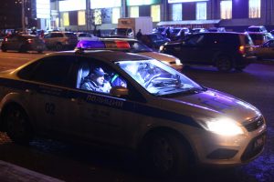 Момент тарана пассажиров маршруткой в Люблино попала на видео