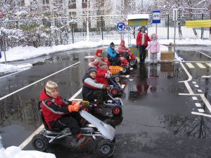 В Южном округе проходит акция «ГИБДД в защиту детей» Фото: "Вечерняя Москва"